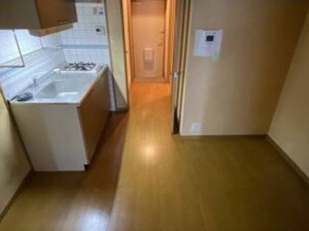 家具の配置がしやすいリビングですね