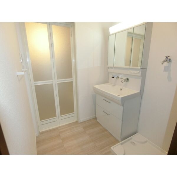 独立洗面台もあります。