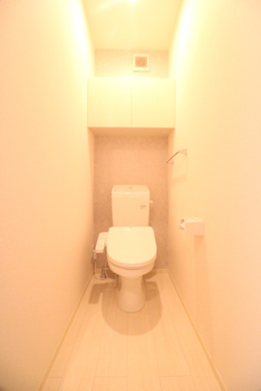 ウォシュレット完備。