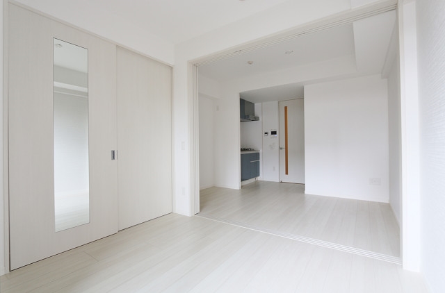 白を基調とした洋室です