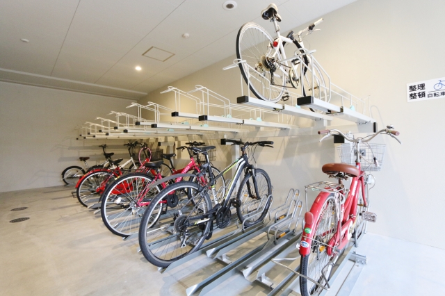 屋根付き駐輪場ありますよ