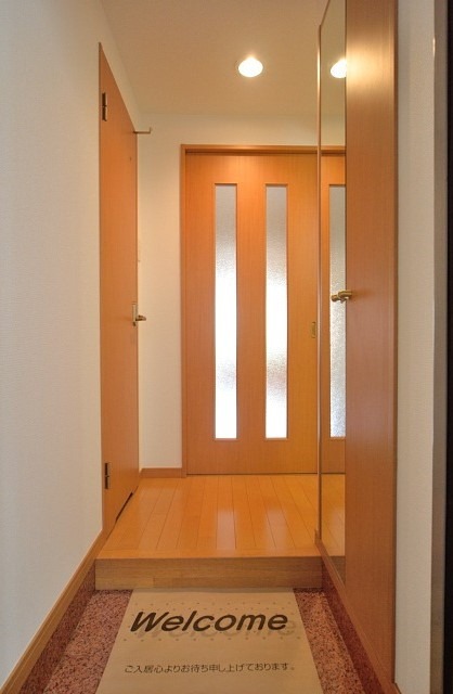 荷物があっても窮屈感を感じませんね