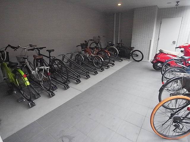 屋根付きの駐輪場です