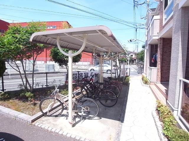 駐輪スペースございます