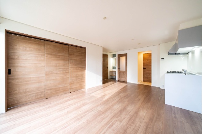 広々リビングでゆっくり過ごせます