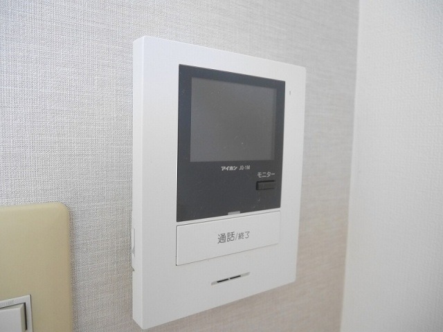 来訪者の顔が確認できます