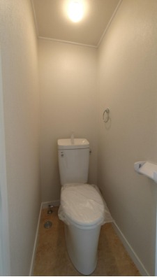 清潔感のあるトイレです