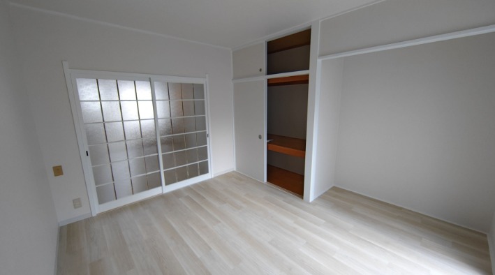 お洋服が多い方でも安心の収納力