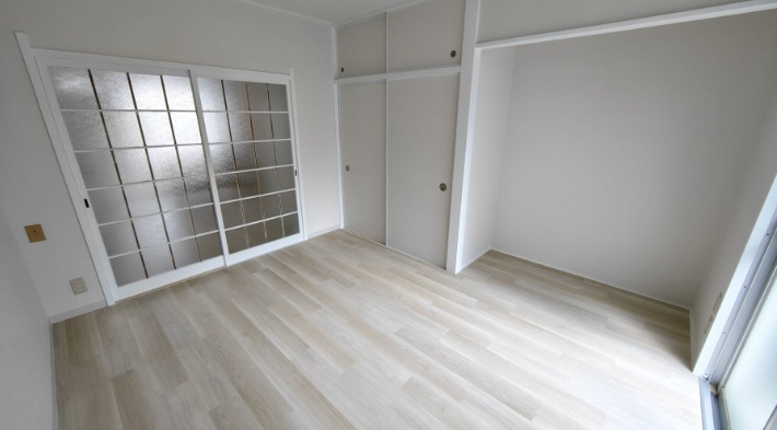 こちらは寝室にいかがでしょうか