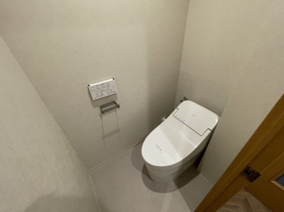 タンクレスのトイレです