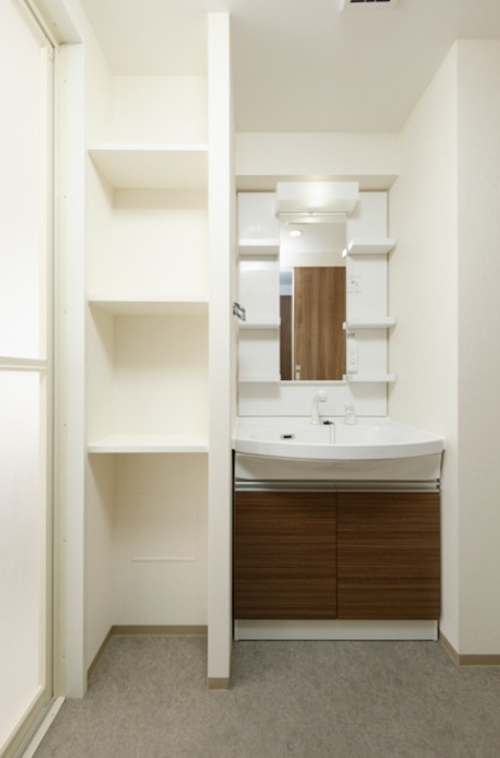 お出かけ前の身支度はこちらでバッチリです