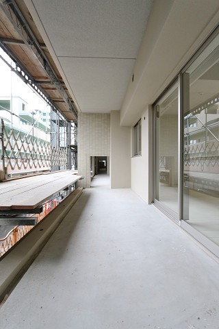 天気のいい日はこちらで洗濯物を干せます