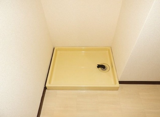 もちろん室内洗濯機置き場付きです。