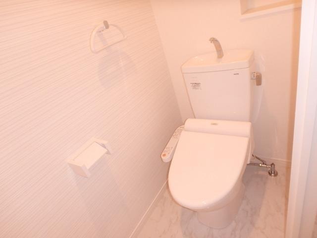 清潔感のあるトイレです
