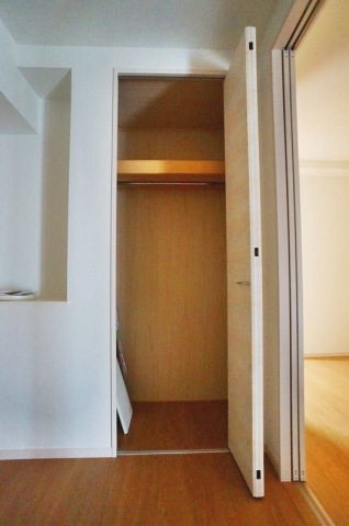 お洋服が多い方でも楽々収納できます