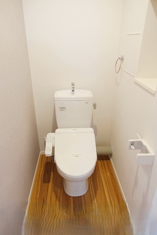 温水洗浄便座付きです