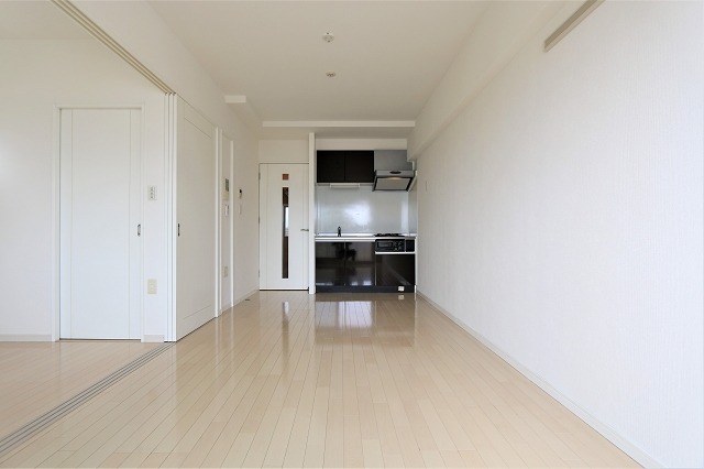 明るくて解放感のあるリビングです