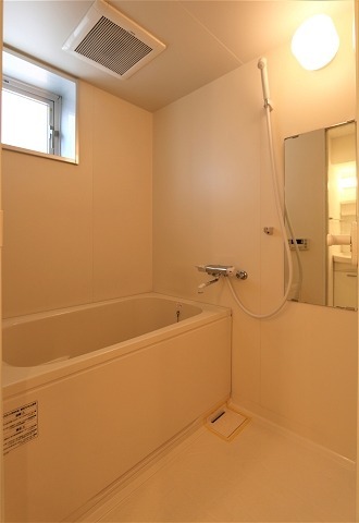 日々の疲れを癒せる浴室です