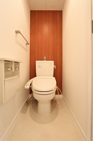 オシャレで清潔感のあるトイレです