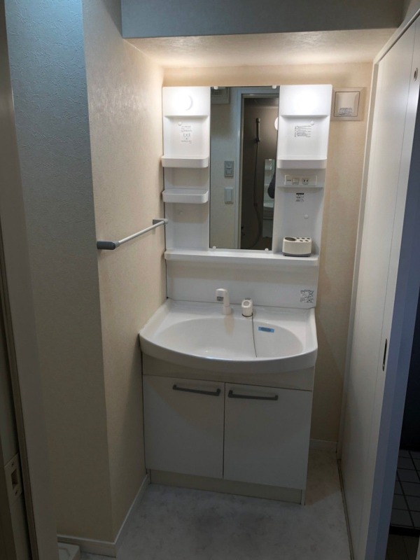 身支度もしやすい洗面所です