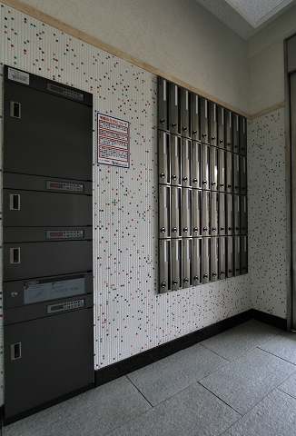 宅配BOX付きで荷物の受け取りも楽々です