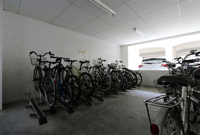 沢山の台数が停めれる駐車場もございます