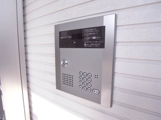 オートロック付きで女性のお客様も安心です