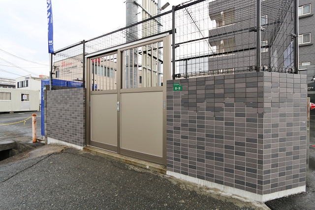 共用のゴミ置き場があります