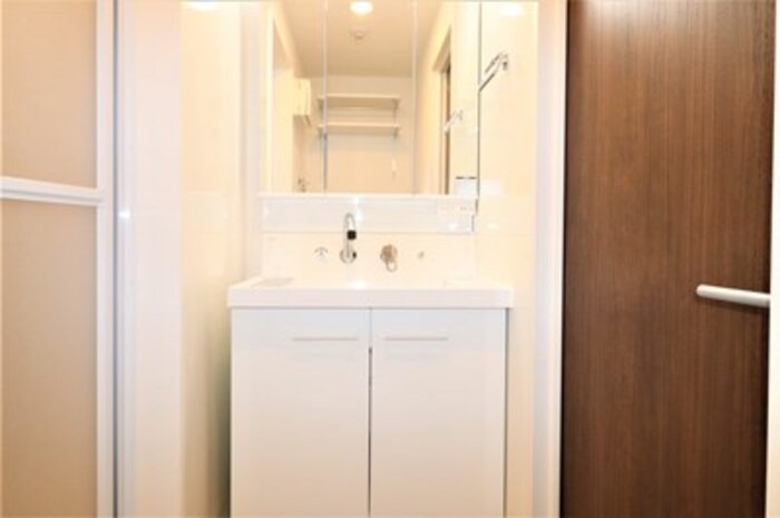 毎日の身支度がしやすい洗面所です