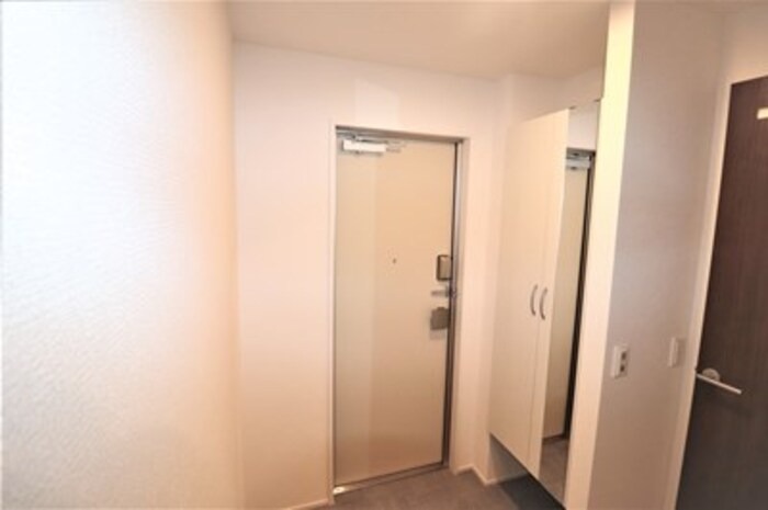 広々とした玄関です