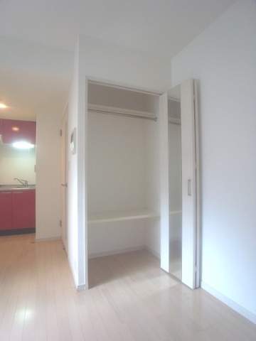 仕切りが有り収納しやすいです