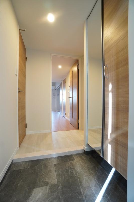 荷物があっても窮屈感を感じませんね