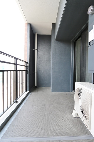 晴れた日は洗濯物はこちらで干せますね