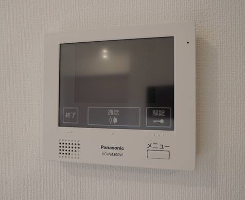 モニター付きインターホンで安心です。