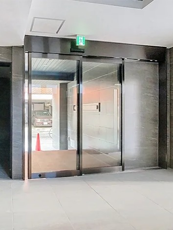 キレイにされてあるロビーです