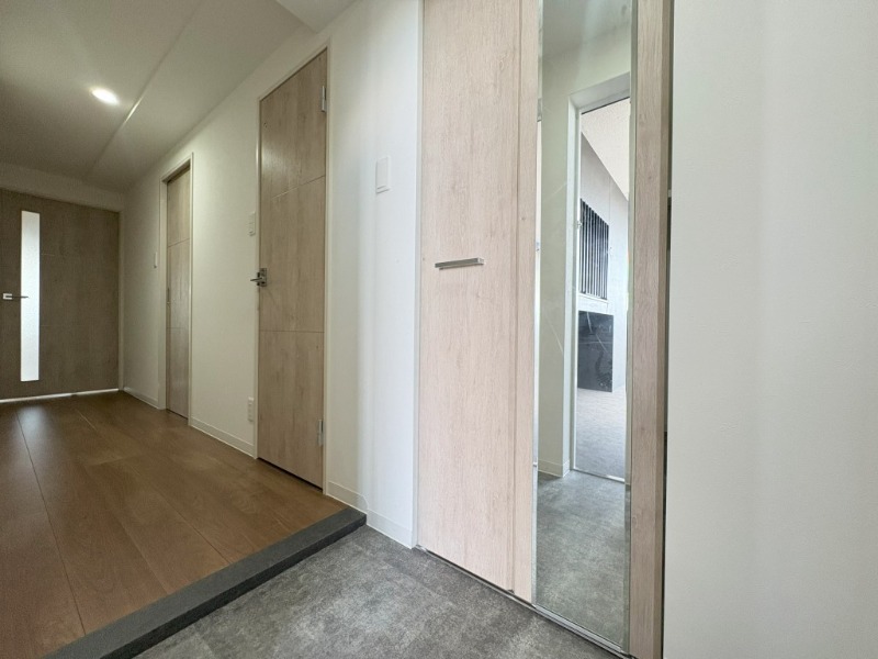 玄関はこんな感じです。