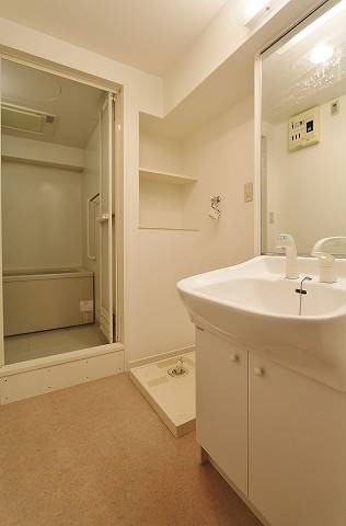 お出かけ前の身支度はこちらでバッチリです