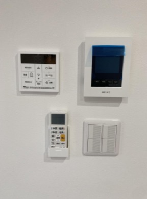 モニター付きインターホンで安心です