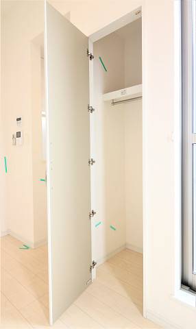 お荷物はこちらへ。