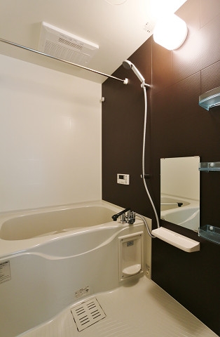 一日の疲れた体はこちらで洗い流しましょう