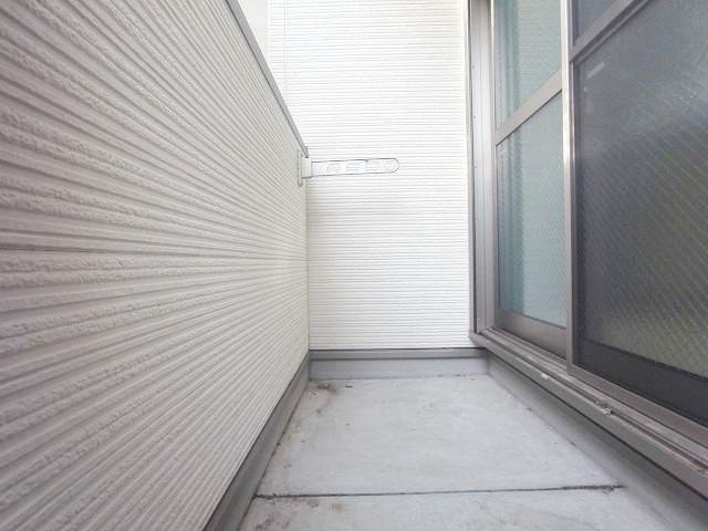 洗濯物干せるスペースも完備