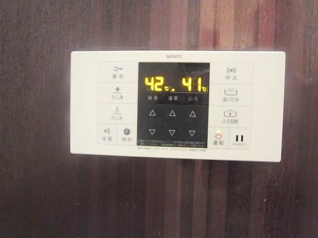 寒い日に便利な追い焚き付いてます