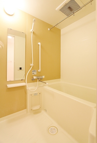 サーモスタット水栓で温度調節楽々です