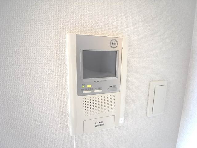 モニターで来客を確認できるので安心です