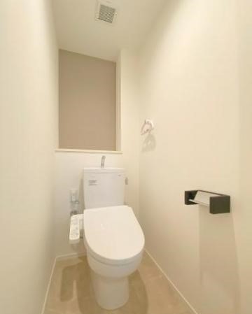 清潔感のあるトイレです