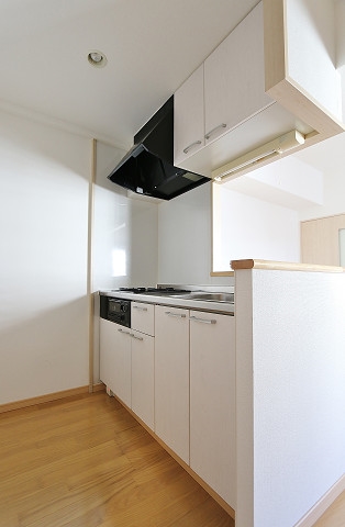 会話の弾むカウンターキッチンです