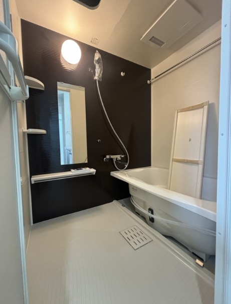 窓がついてて落ち着く空間ですね