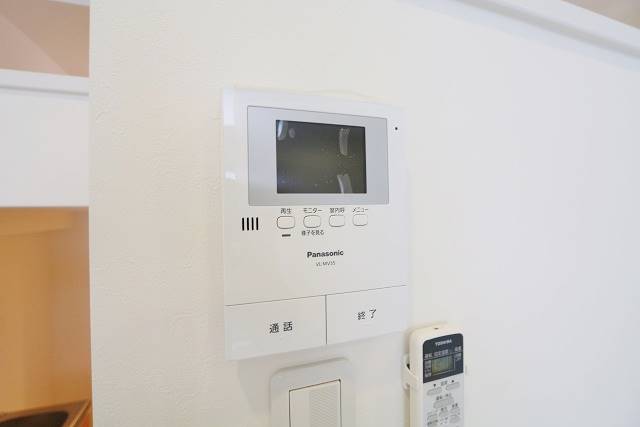 モニターで来客を確認できるので安心です