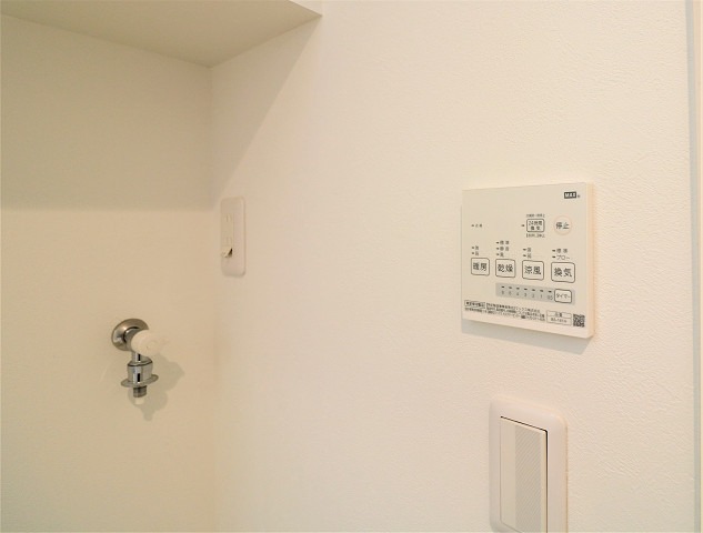 嬉しい浴室乾燥機付きです