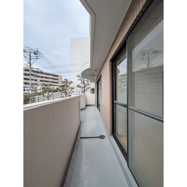 広々としたバルコニーです